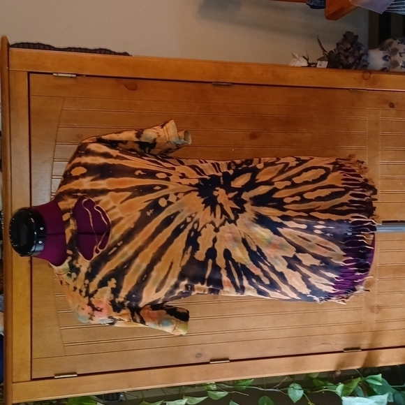 CANVAS TIE DYE DISTRESSED TEE - Picture 1 of 7